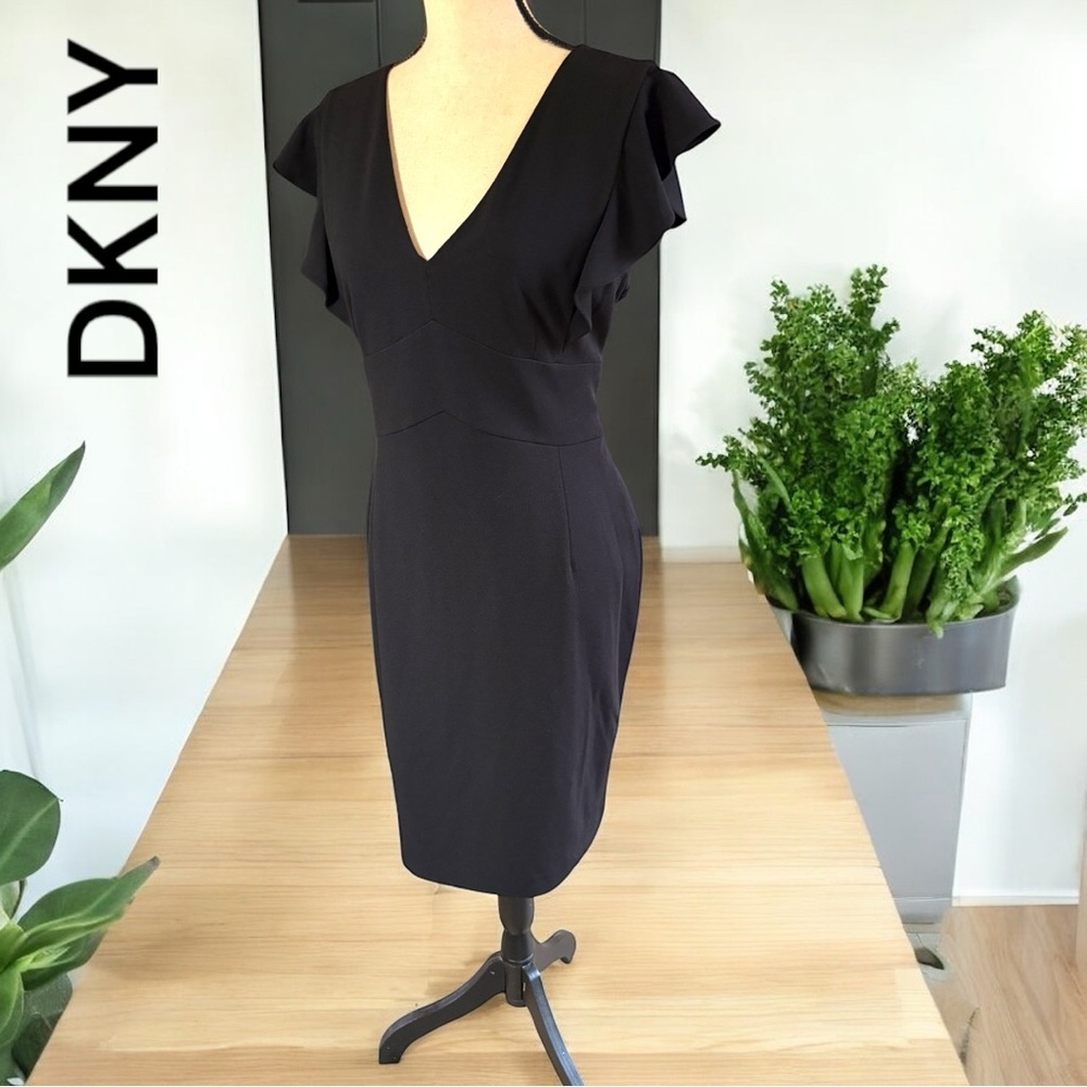 DKNY-NWT Size 12 Black A-Line, Flutter
Sleeve Sheath Dress Back Gold Zipper NEW! - Picture 9 of 13
